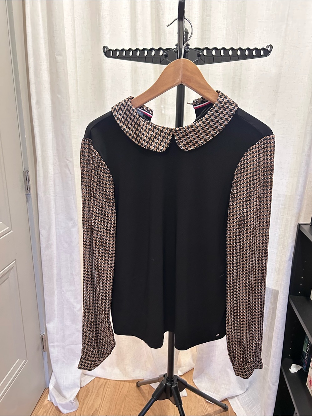 Tommy Hilfiger Black Top with Houndstooth Collar & Sleeves